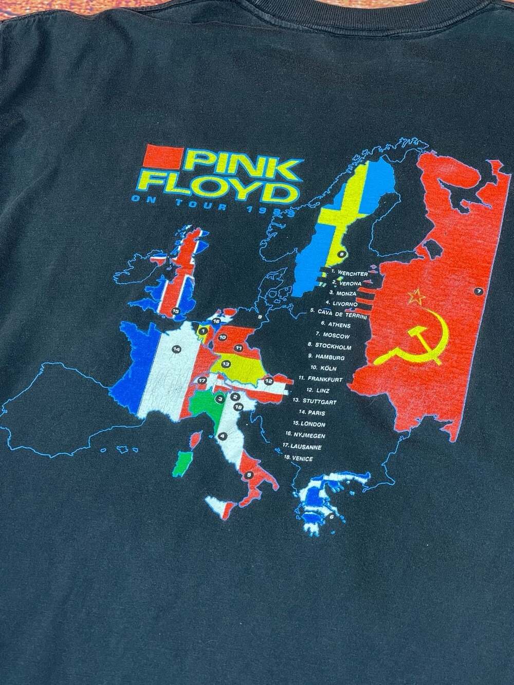 Vintage 1989 Pink Floyd World Tour T-Shirt Size XL Brockum - Picture 14 of 16